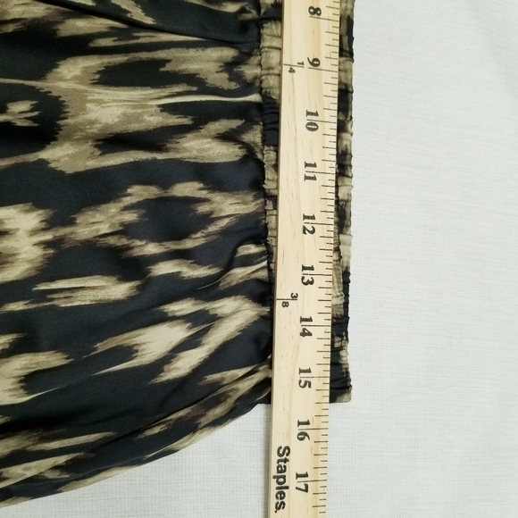 Chico's Skirt sz 1 (8-10) Brown Cheetah Animal Satin Career Modest Knee A Line - Picture 5 of 7